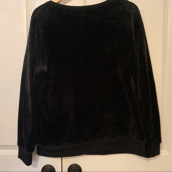 Thick Plush Black Sweater - Picture 7 of 8